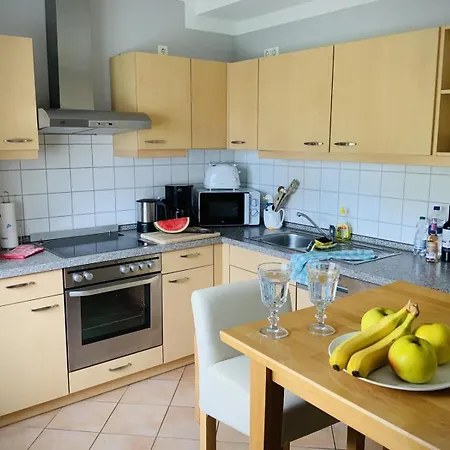 Laura 1 03 In Ost Mit Terrasse